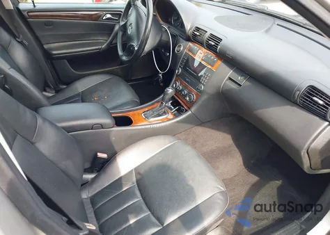 2006 Mercedes-Benz C 280 Luxury 4Matic из США, поврежденный, VIN WDBRF92H66F782113